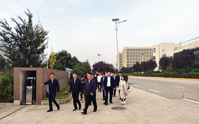 團(tuán)市委、市貿(mào)促會(huì)、市青企協(xié)一行到工投集團(tuán)涇河產(chǎn)業(yè)園考察交流